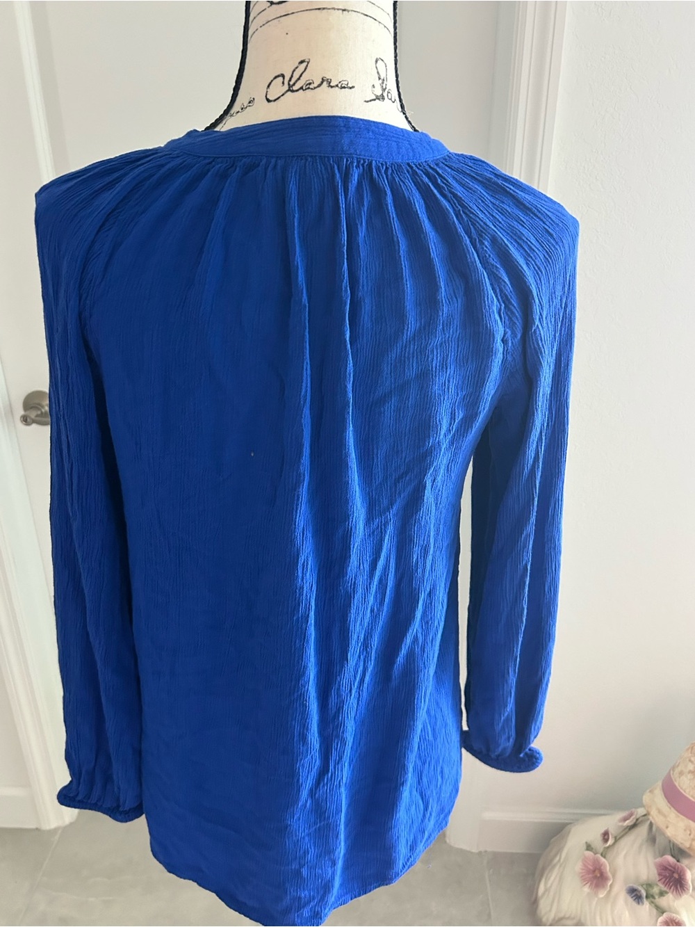 Lilly Pulitzer Women’s Royal Blue Button Henley Blouse - Picture 4 of 6